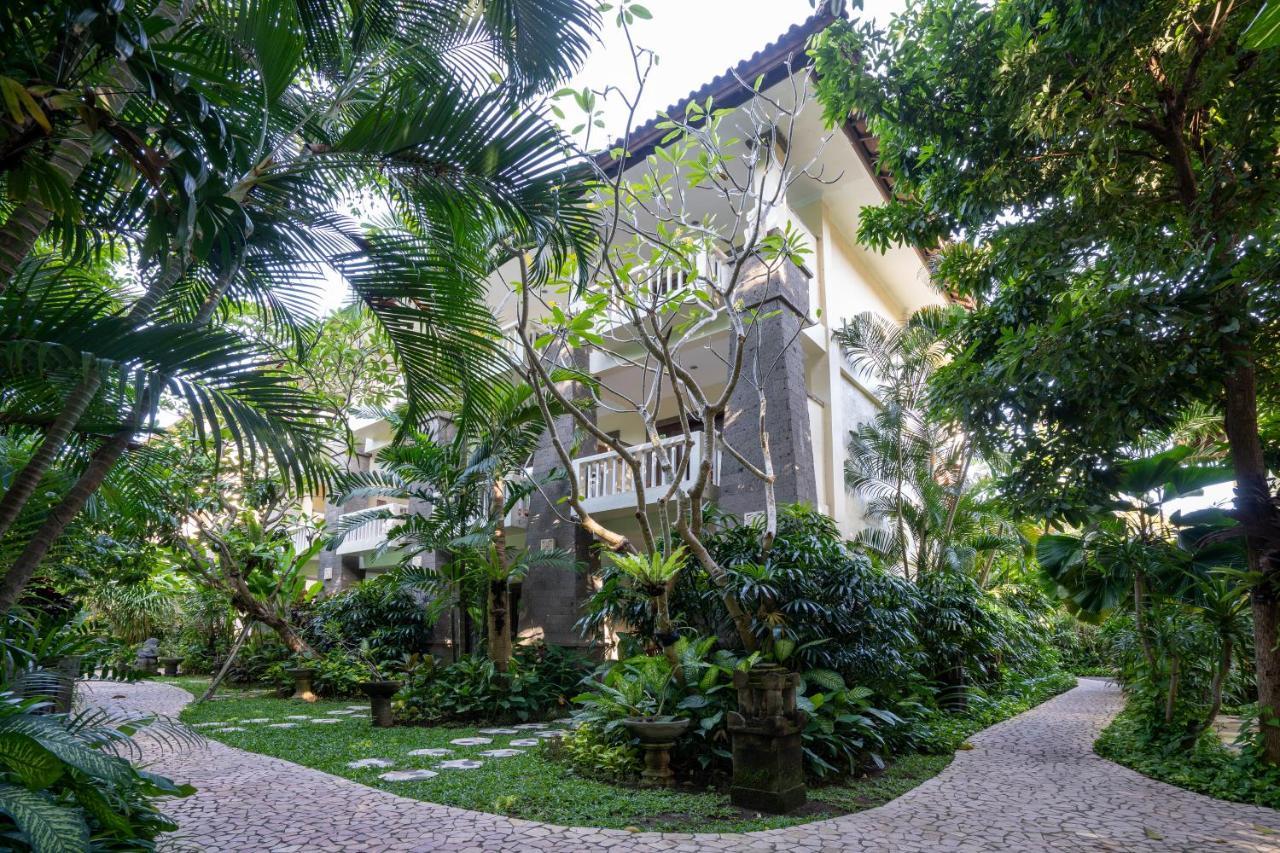 Hotel Kumala Pantai Legian  Ngoại thất bức ảnh